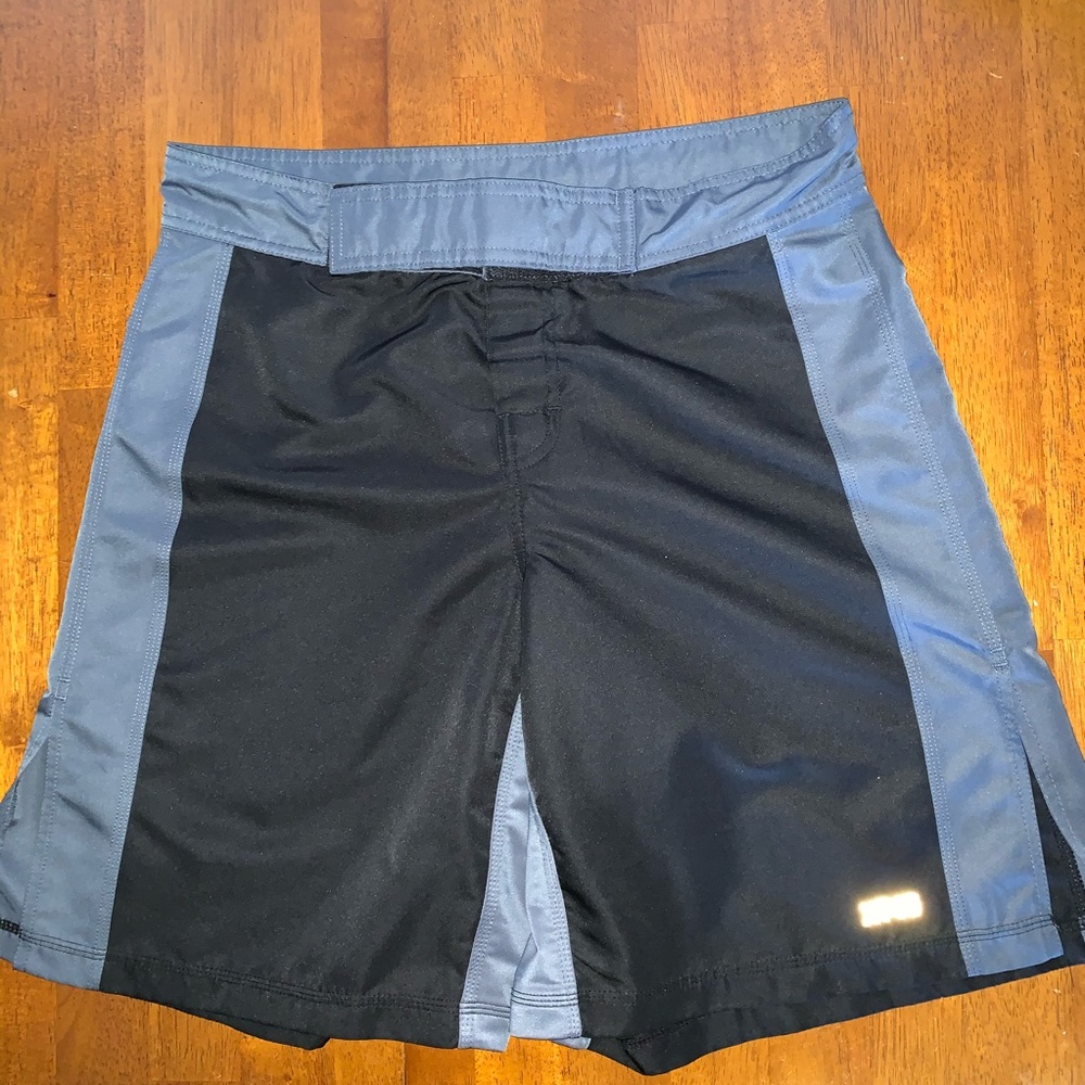 EUC Soffe XT46 Workout Shorts Size M.